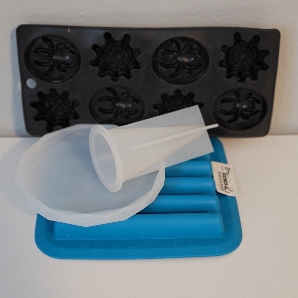 4 Silicone molds